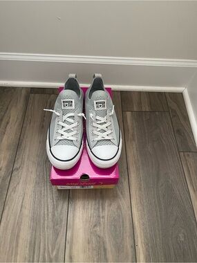 Converse Women's Low Top Sneakers in Light Gray and White